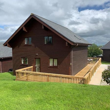 Retallack Resort 4 Bedroom Lodge - Hot Tub For Hire On Request -Pool & Spa Padstow Buitenkant foto