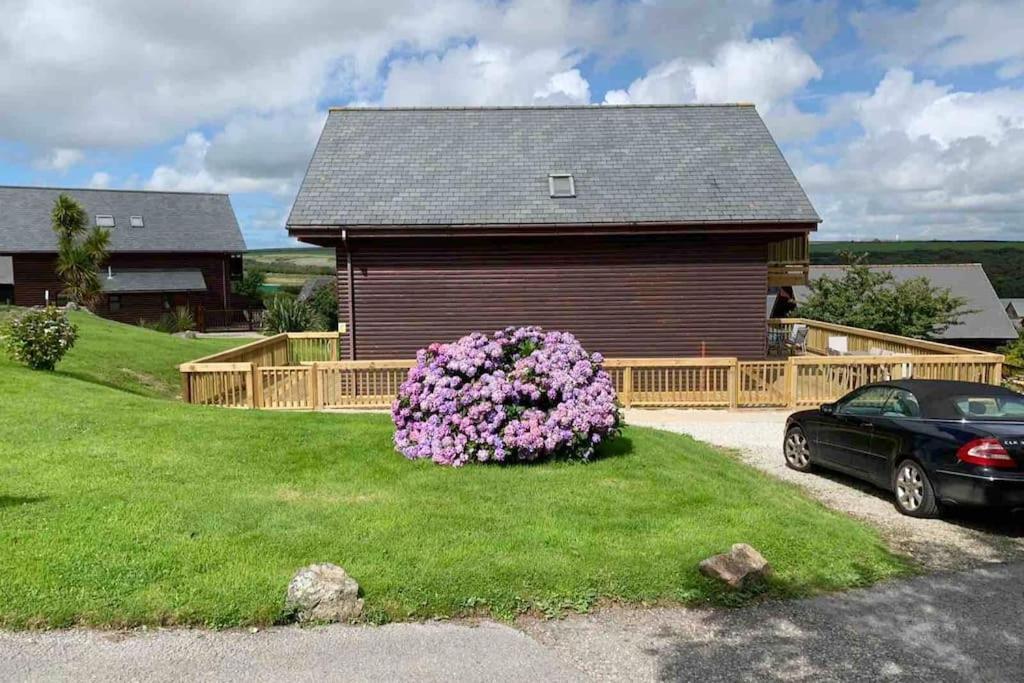 Retallack Resort 4 Bedroom Lodge - Hot Tub For Hire On Request -Pool & Spa Padstow Buitenkant foto