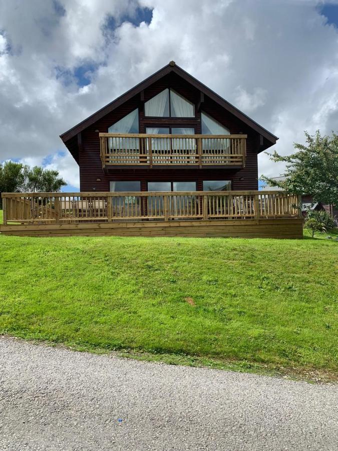Retallack Resort 4 Bedroom Lodge - Hot Tub For Hire On Request -Pool & Spa Padstow Buitenkant foto