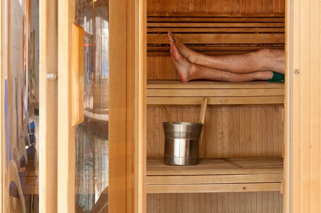 Retallack Resort 4 Bedroom Lodge - Hot Tub For Hire On Request -Pool & Spa Padstow Buitenkant foto